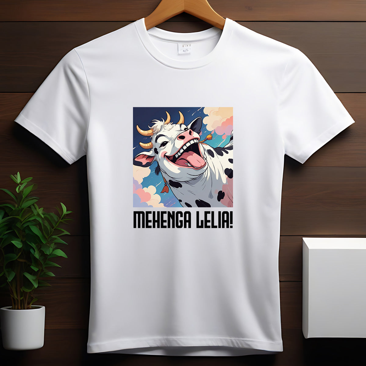 Mehnga Lelia Graphic T-Shirt