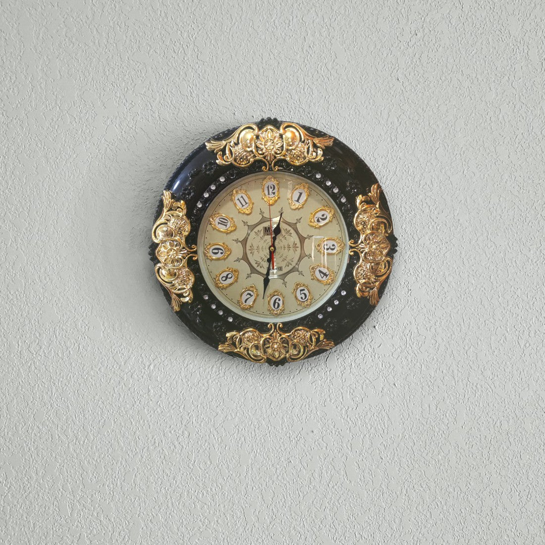 European Style Retro Round Luxury Wall Clock