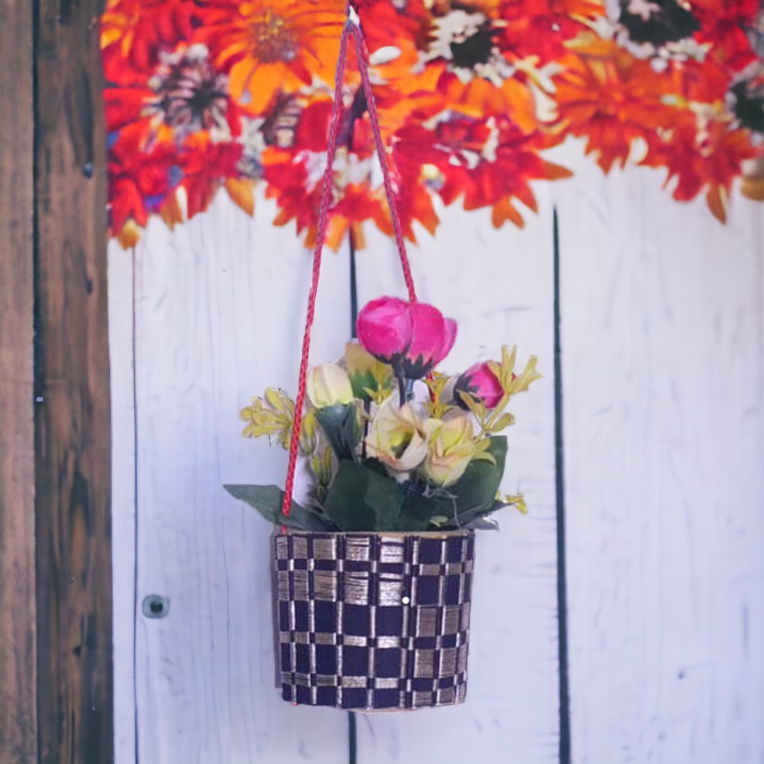 Hooked Plastic Hanging Pot Home Decor